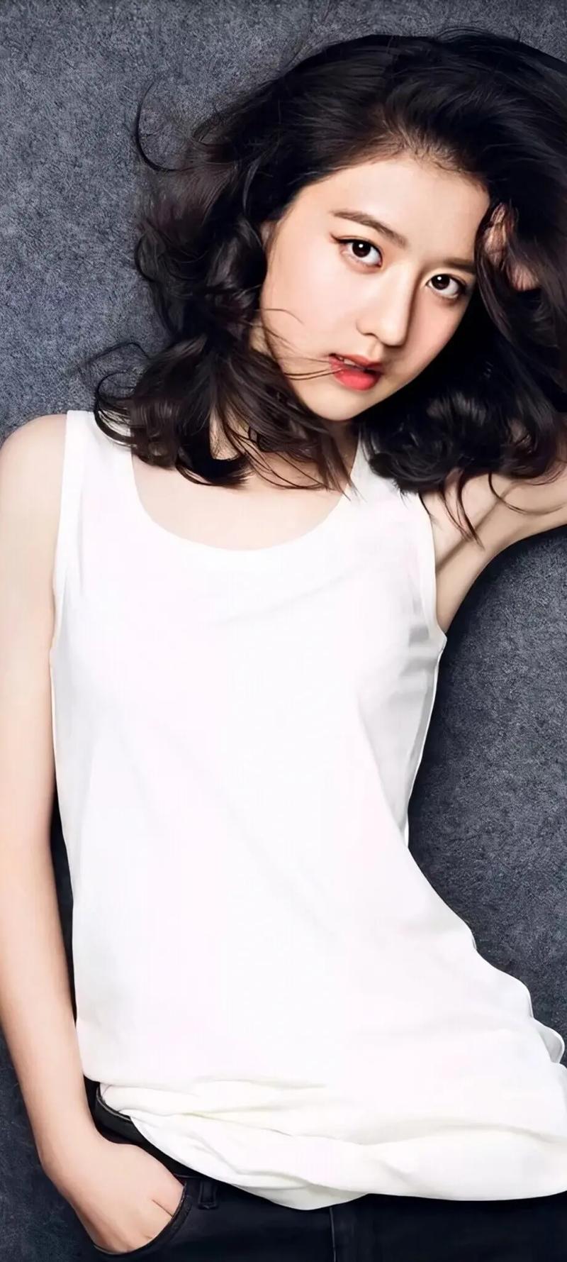 清純與靈動的完美結合——李凱馨高清壁紙賞析